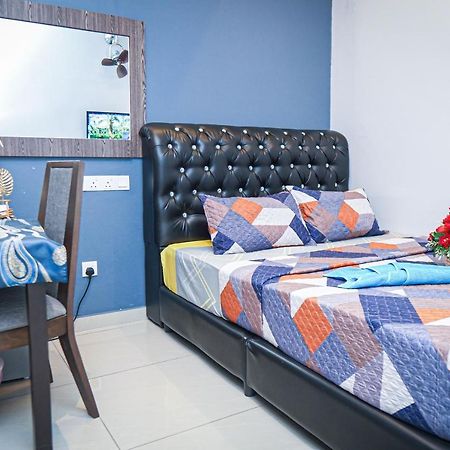 Hotel Ghazrins Desaru à Pengerang Extérieur photo