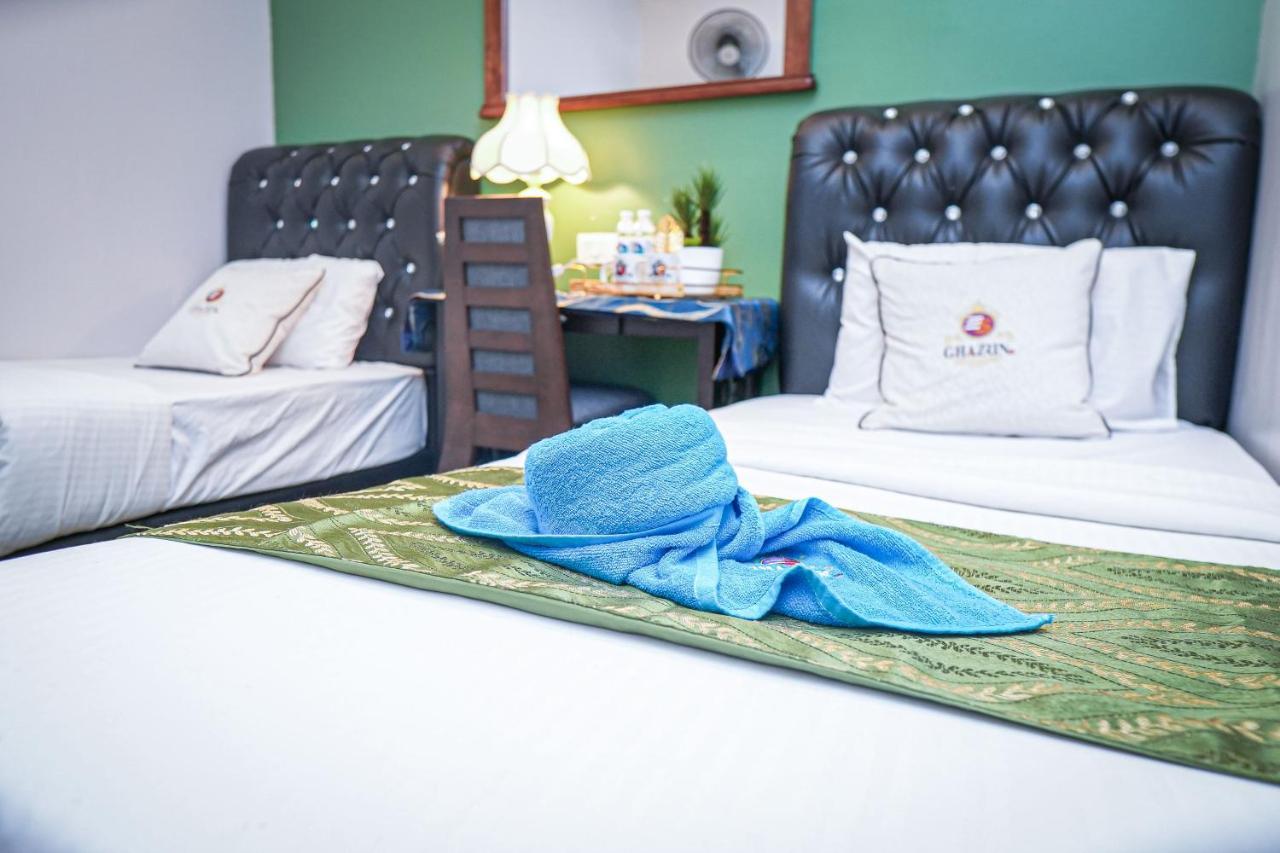 Hotel Ghazrins Desaru à Pengerang Extérieur photo