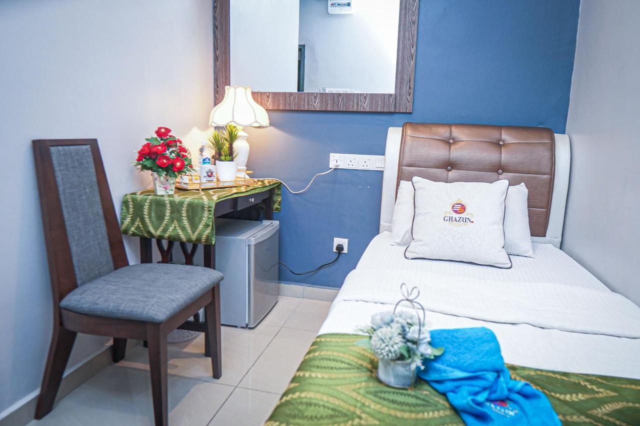 Hotel Ghazrins Desaru à Pengerang Extérieur photo