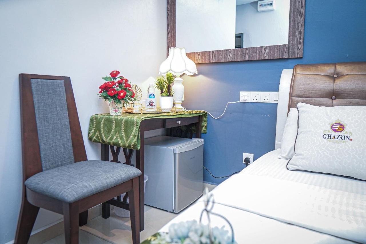 Hotel Ghazrins Desaru à Pengerang Extérieur photo