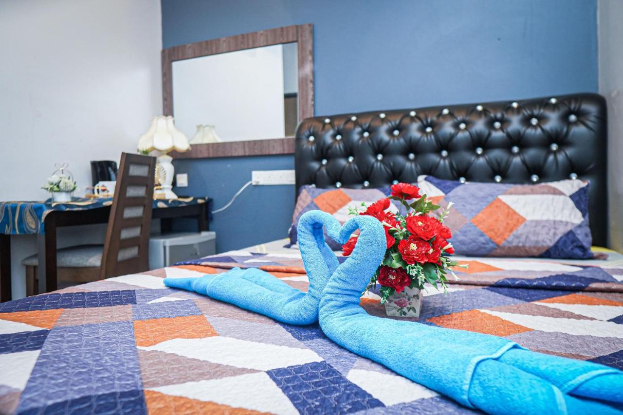 Hotel Ghazrins Desaru à Pengerang Extérieur photo
