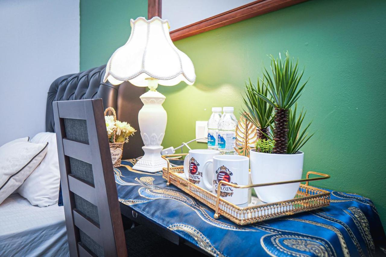 Hotel Ghazrins Desaru à Pengerang Extérieur photo