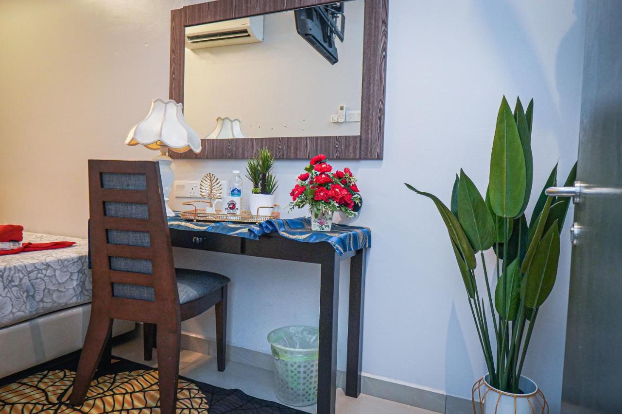 Hotel Ghazrins Desaru à Pengerang Extérieur photo